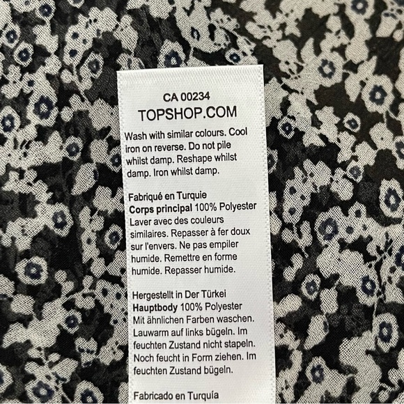 NWT ASOS Topshop Women's Long Sleeve Top Black Floral Ruffle Blouse Size 8 - Picture 12 of 13